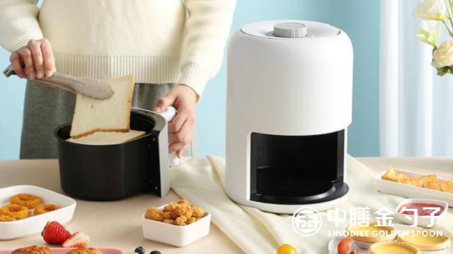 德彩网餐饮,品味传统与现代的美食交融.png
